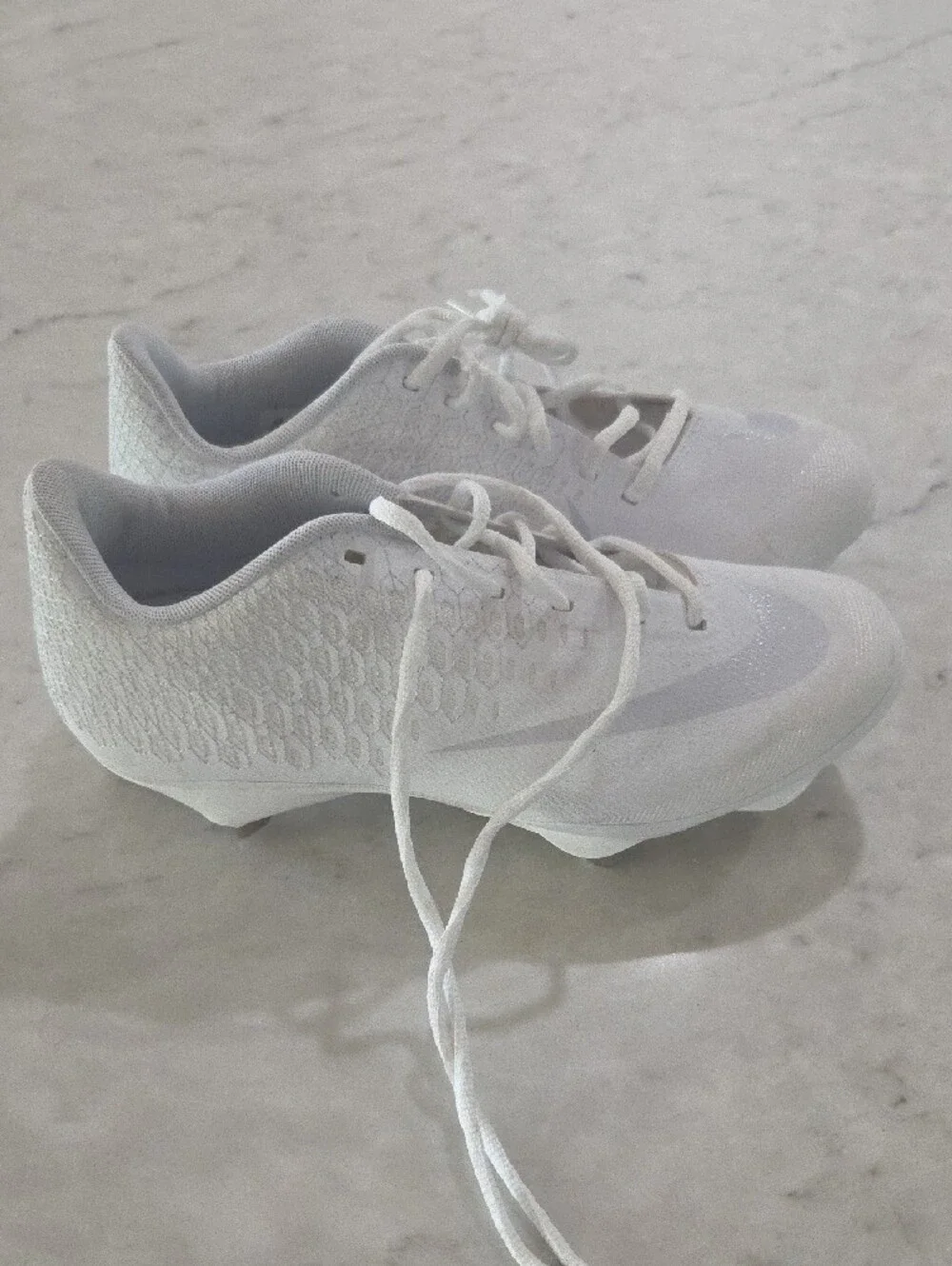 Nike White Vapor Athletic Sneakers - Lightweight Lace-Up